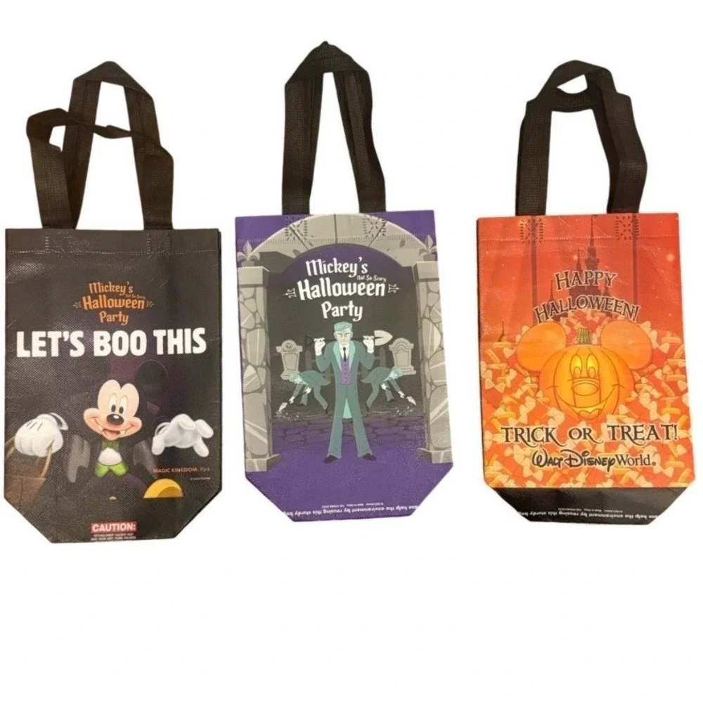 4‎ Disney World Bags 1 Drawstring Bag & 3 Mickey's Not So Scary Halloween Treat